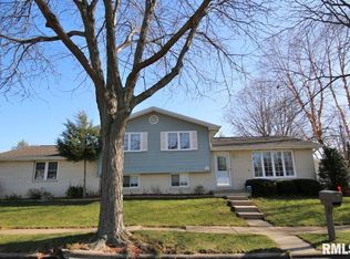 3728 N Marbleway Dr, Peoria, IL