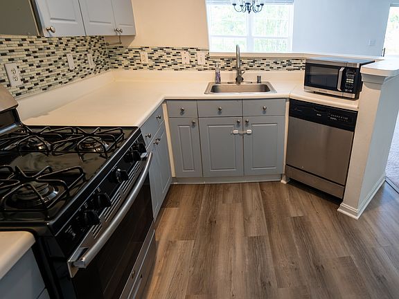 4th image of 12765 Fair Briar Ln