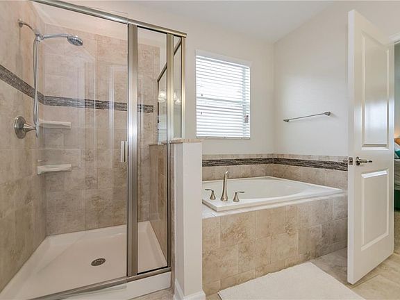 5th image of 4630 Terry Town Dr
