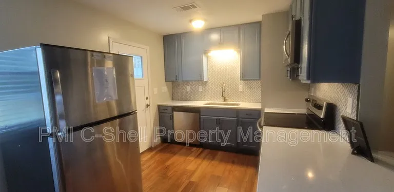 3405 W Yonge St — Photo 2
