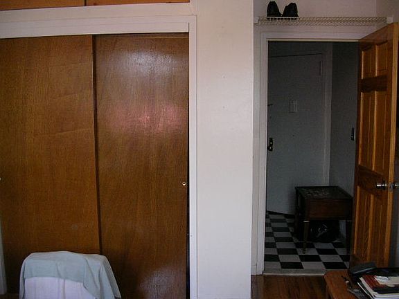 3rd image of 462 E 115th St APT 4A