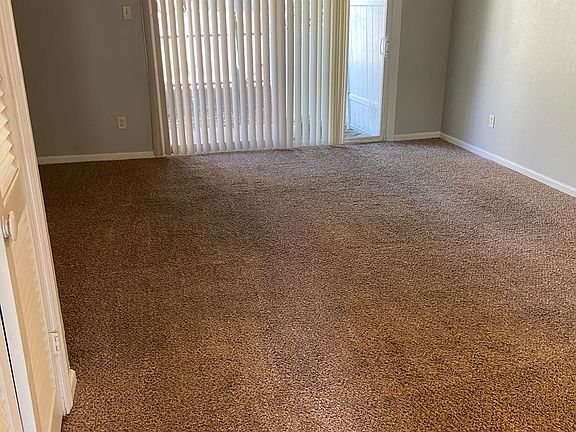 3rd image of 1010 N Toombs St APT 19