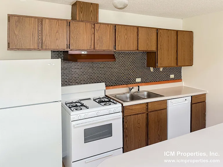 2515 N Lincoln Ave #2 — Photo 4