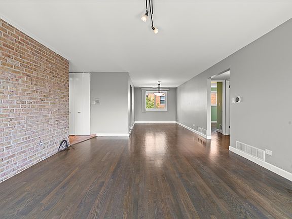 3rd image of 4734 Russett Ln APT 212