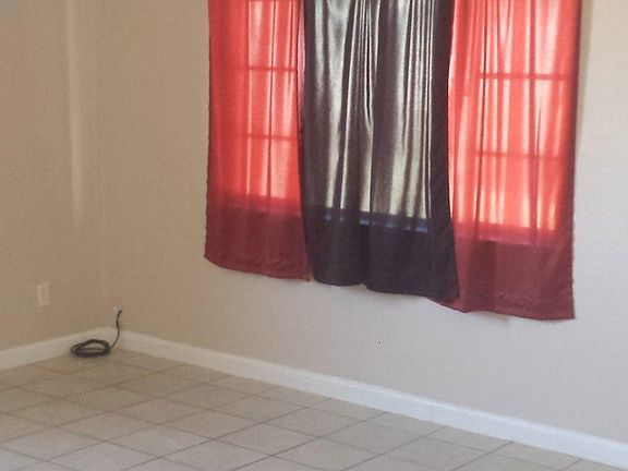 2nd image of 1215 N Estrella St