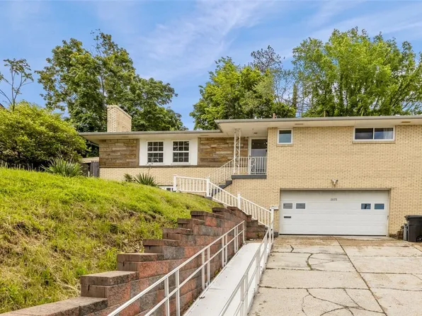 1105 Greentree Rd, Pittsburgh, PA 15220