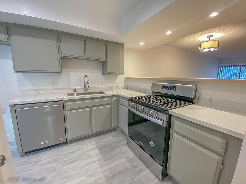 1st image of 3239 Altura Ave