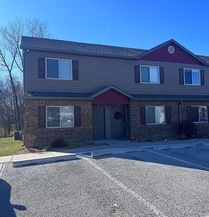Built in 2021, only one tenant has lived in the unit End unit, Small quiet complex, country setting