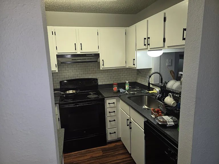 2018 W Rundberg Ln #11A — Photo 4