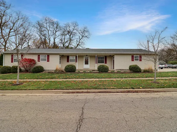 400-402 Niles St, Metamora, IL 61548