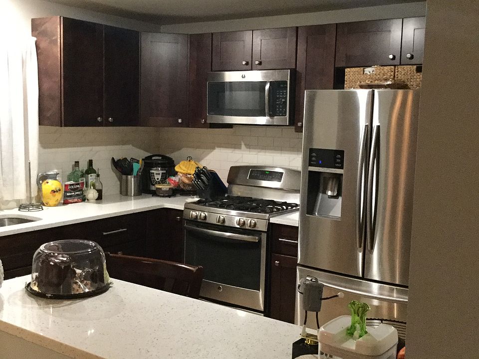 2nd image of 3 Roosevelt Dr