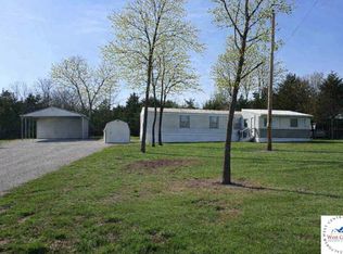 27021 Sunset Dr, Clinton, MO 64735