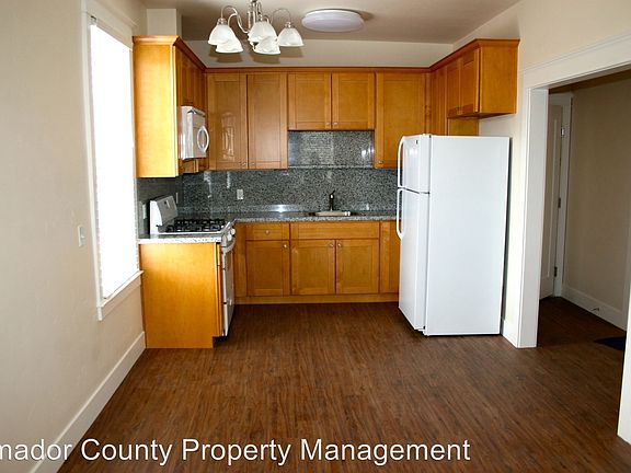 2nd image of 225 Broadway APT 3