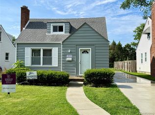 1010 Larkmoor Blvd, Berkley, MI 48072