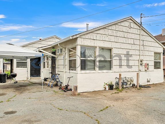 3rd image of 2012 Cavallo Rd APT 5