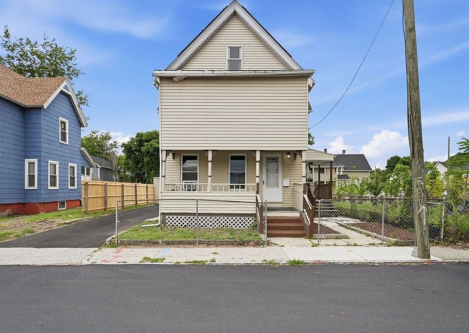 1st image of 52 Lebanon St