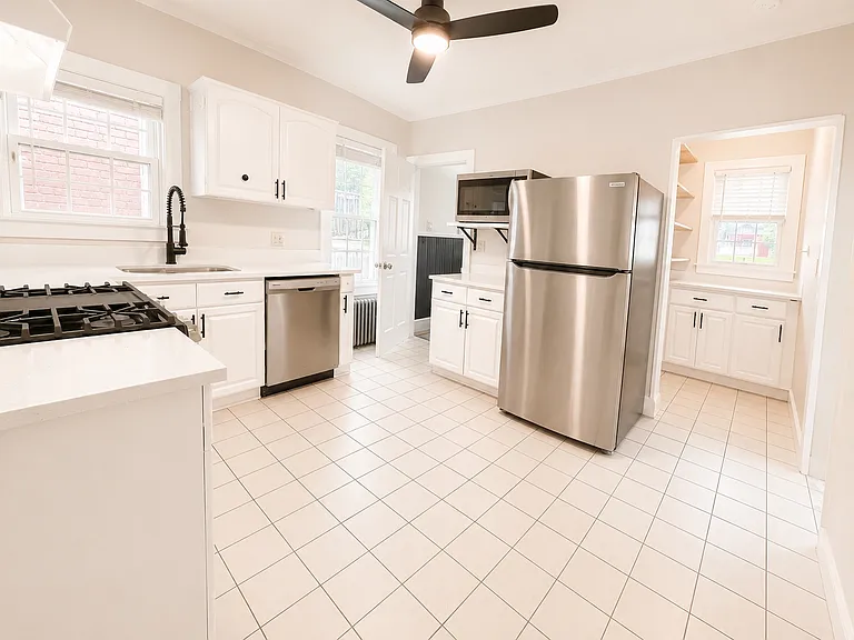 48 Shawmut St #1 — Photo 7