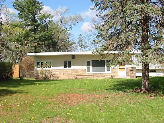 3rd image of 55299 Ester Dr