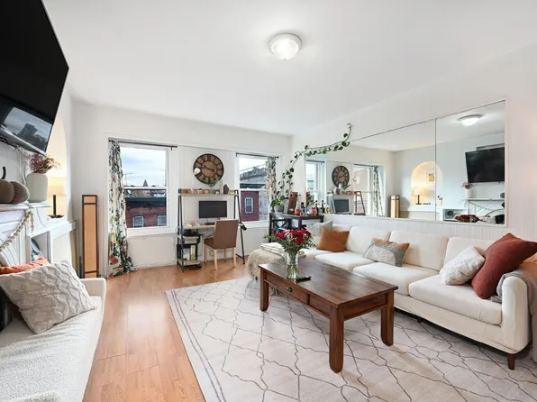 902 Park Ave APT 4, Hoboken, NJ 07030