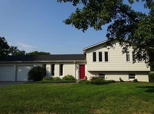 4 10th St Ct, Newton, KS 67114