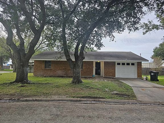 5th image of 3219 Myatt Ln