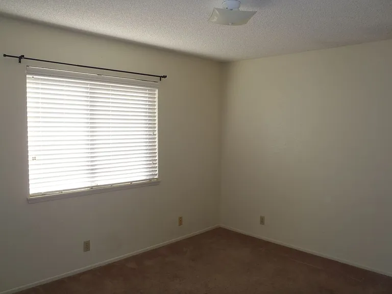 1013 W Atkins Ave #A-B — Photo 7