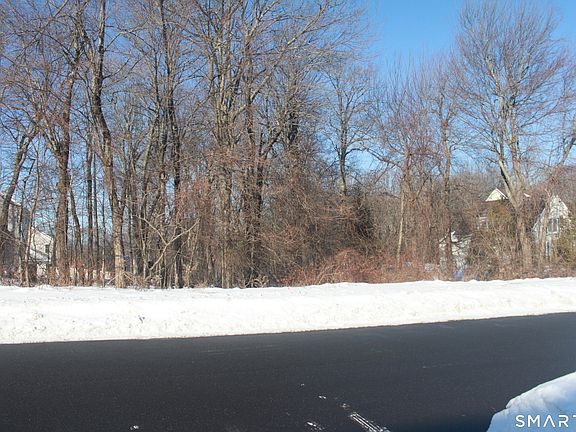 2nd image of 272 Old Orchard Road