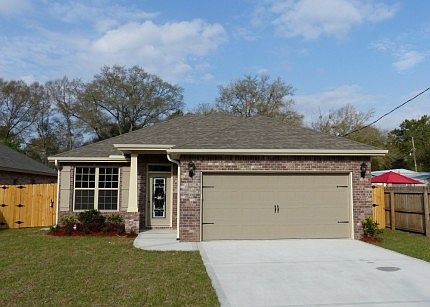 1st image of 101 Quince Ave