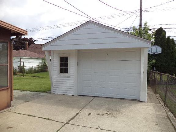 2nd image of 26230 Barbara St