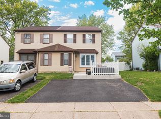 7 School Rd, Horsham, PA 19044