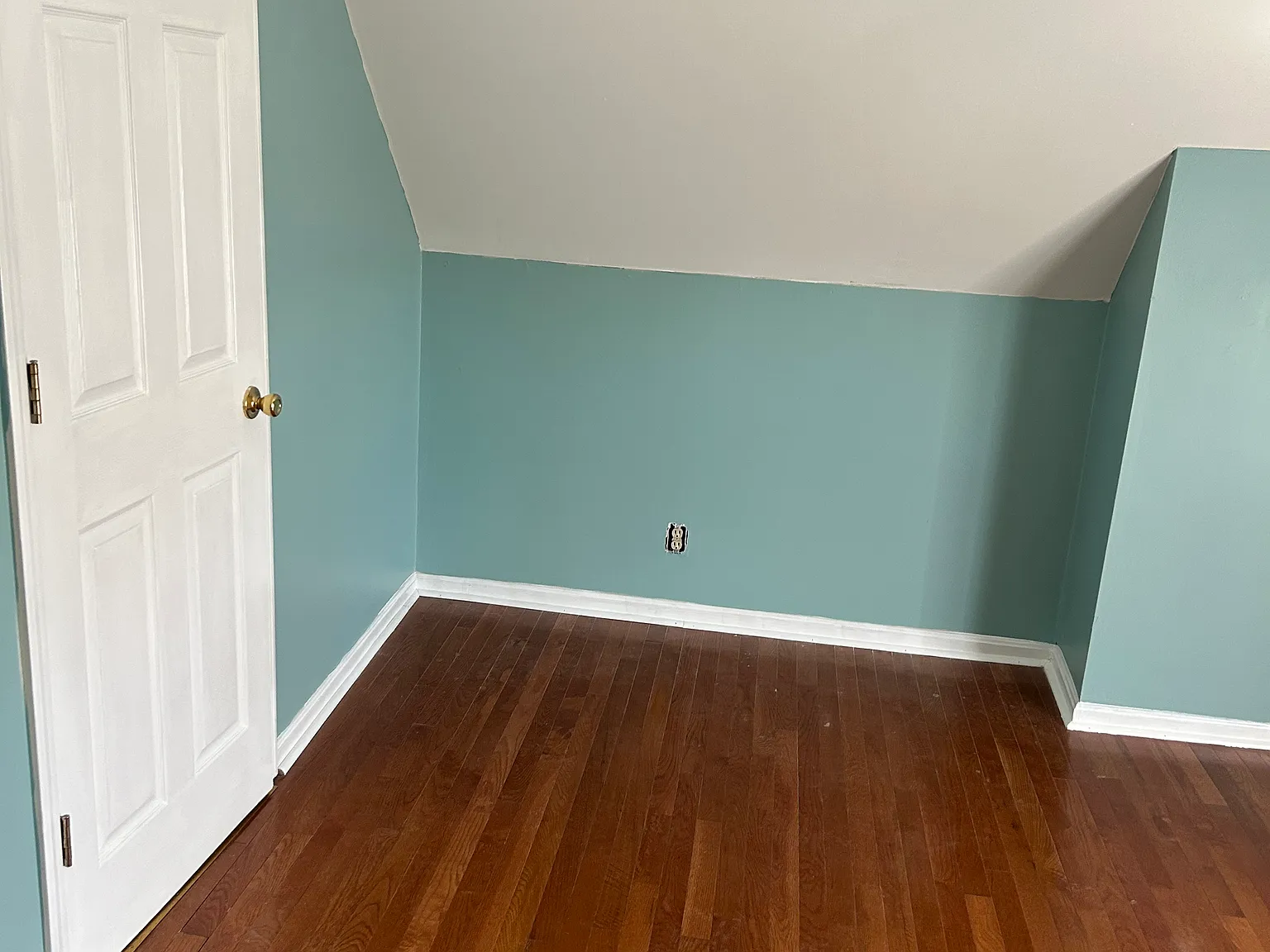 1 bed, 900 sqft, $1,150 — Photo 4