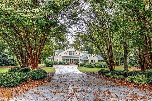1st image of 3092 Horseshoe Springs Dr NE