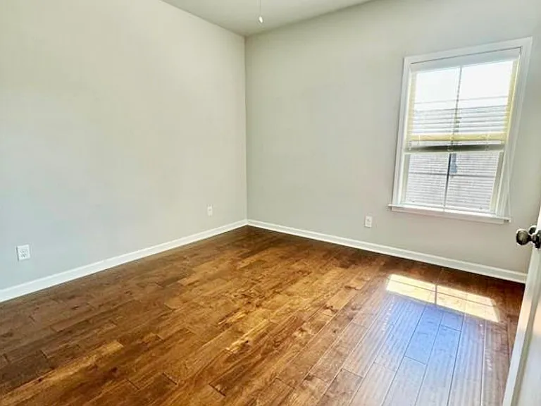 9147 Crescent Lodge Cir — Photo 12