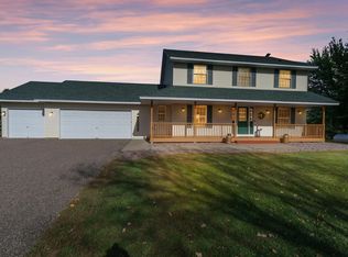 31147 Tulip St NW, Cambridge, MN 55008