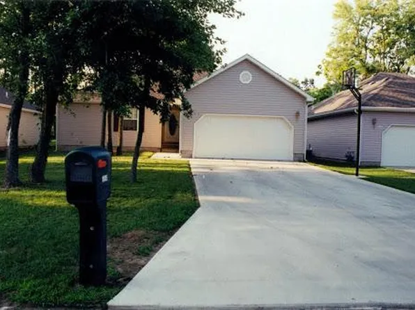 1005 E 22nd St, Pittsburg, KS 66762