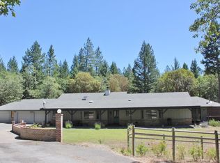 373 Cambridge Dr, Grants Pass, OR 97526