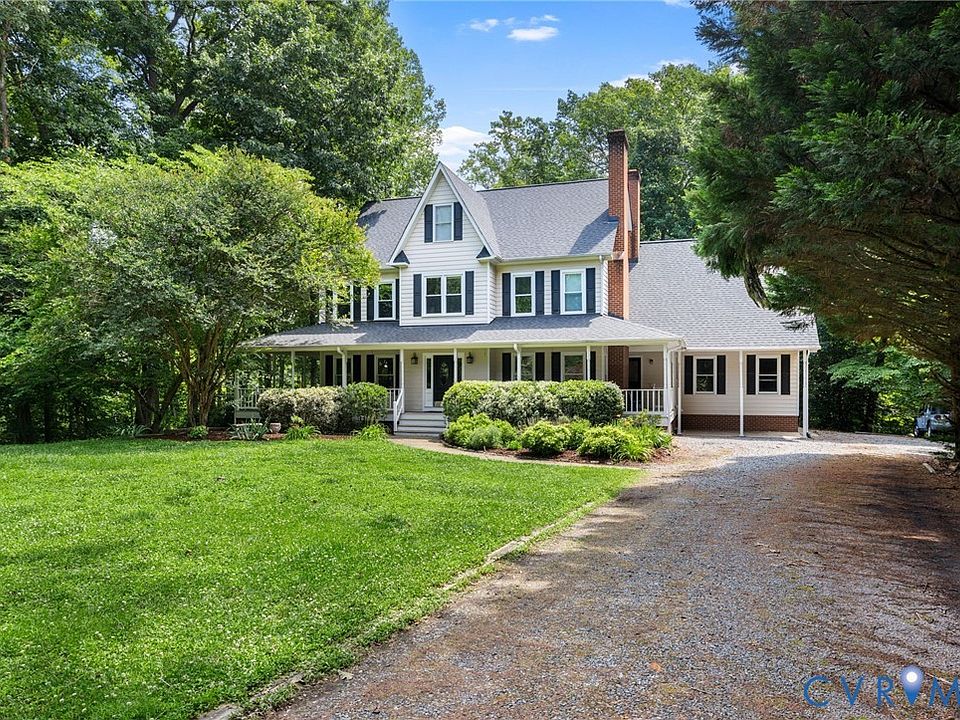 1st image of 12439 W Oaks Dr