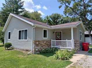 14706 Reeder Rd, Crown Pt, IN 46307