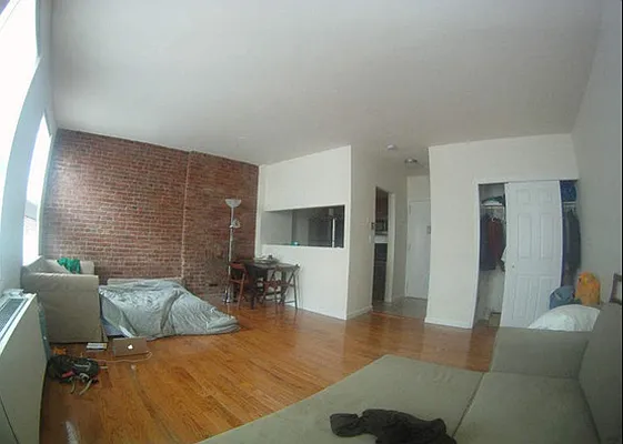 Rented by Vivaldi Real Estate | media 18