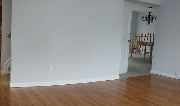 3rd image of 6 Pine St
