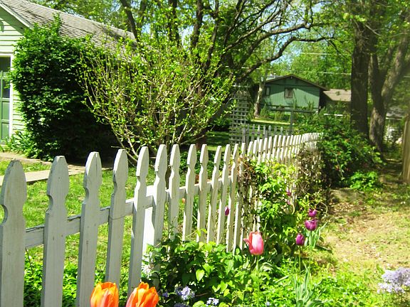 Picket fence
