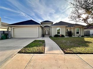 1302 E 28th St, Palmview, TX 78574