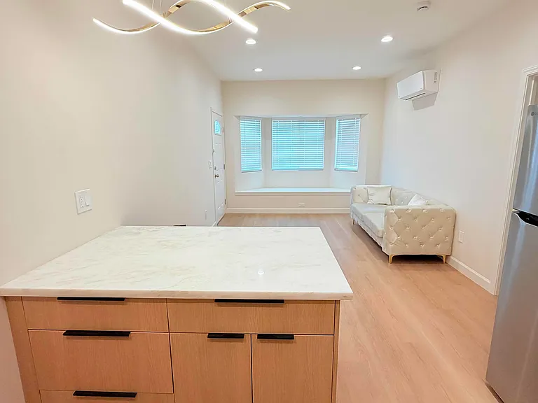 85 Cronin Dr — Photo 11