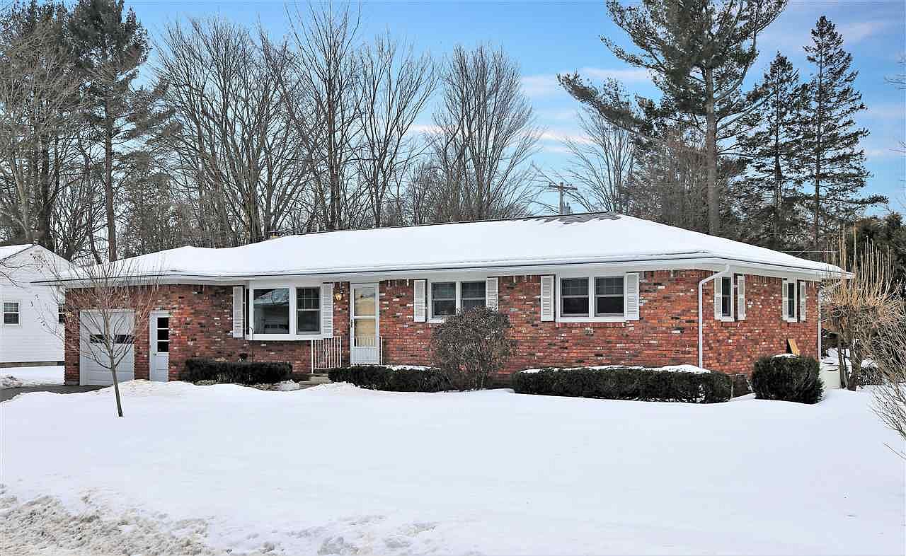 17 Hollywood Dr, Burnt Hills, NY 12027 Zillow