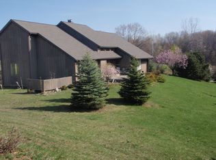 2850 Farmbrook Trl, Oxford, MI 48370
