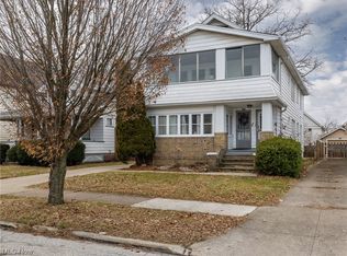 2184 Wascana Ave, Lakewood, OH