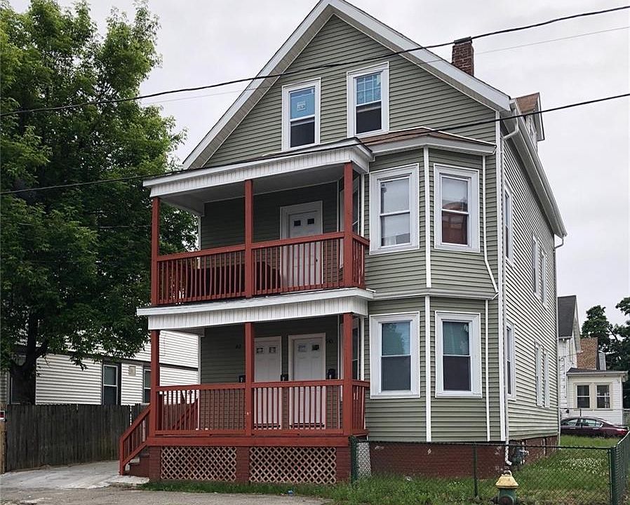 2nd image of 140 Sorrento St
