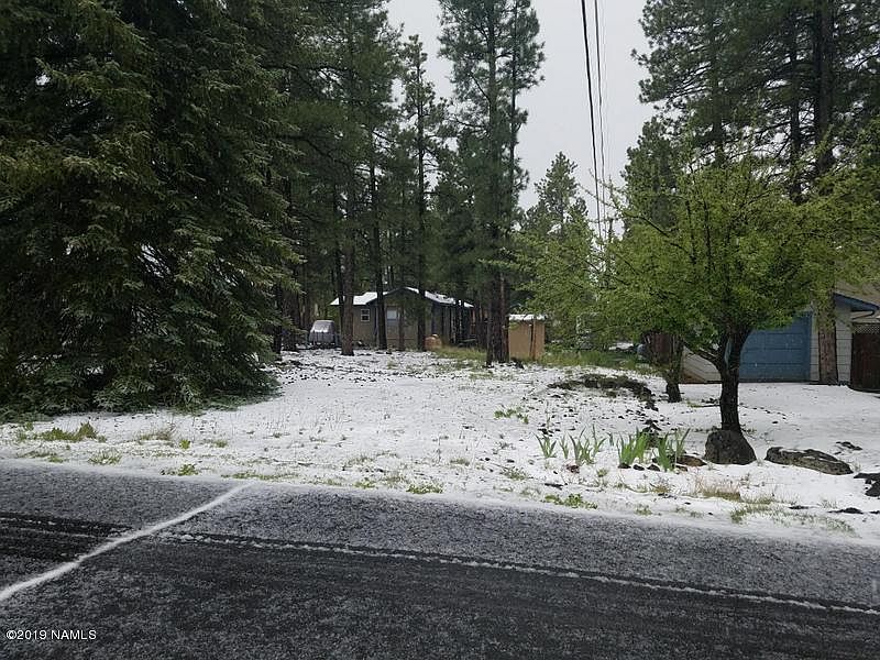 1st image of 995 E Hillside Dr