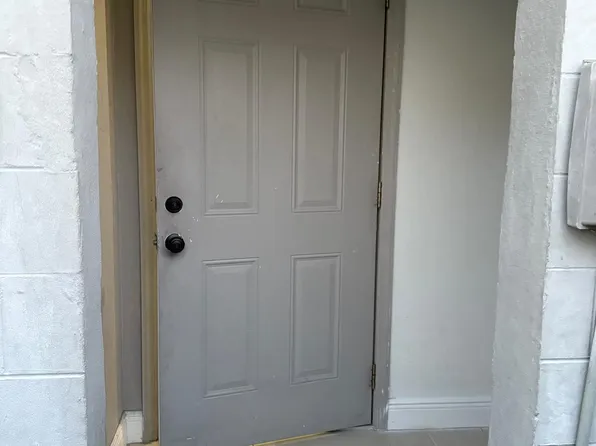 8518 Woodlake Dr #2, Tampa, FL 33615