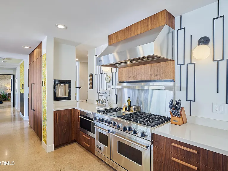 4016 E Flynn Ln — Photo 25
